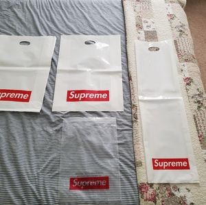 Supreme bags mix
